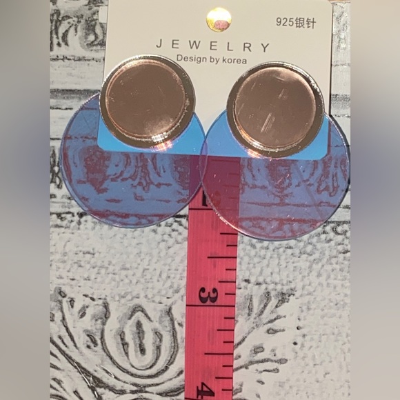 New Earrings- Last But Not Least Cute, Plastic, Shimmering, Lightweight and FUN - Picture 6 of 10